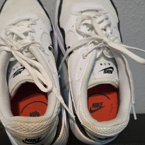 Nike Women's White and Black Sneakers with Animal Print - Picture 9 of 9